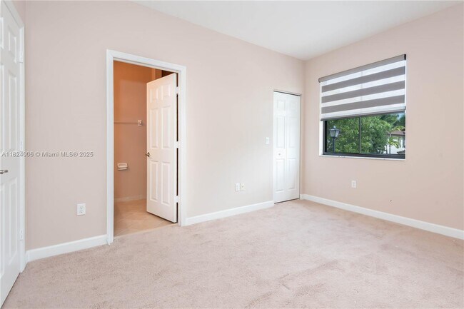 Building Photo - 11510 NW 88th Ln