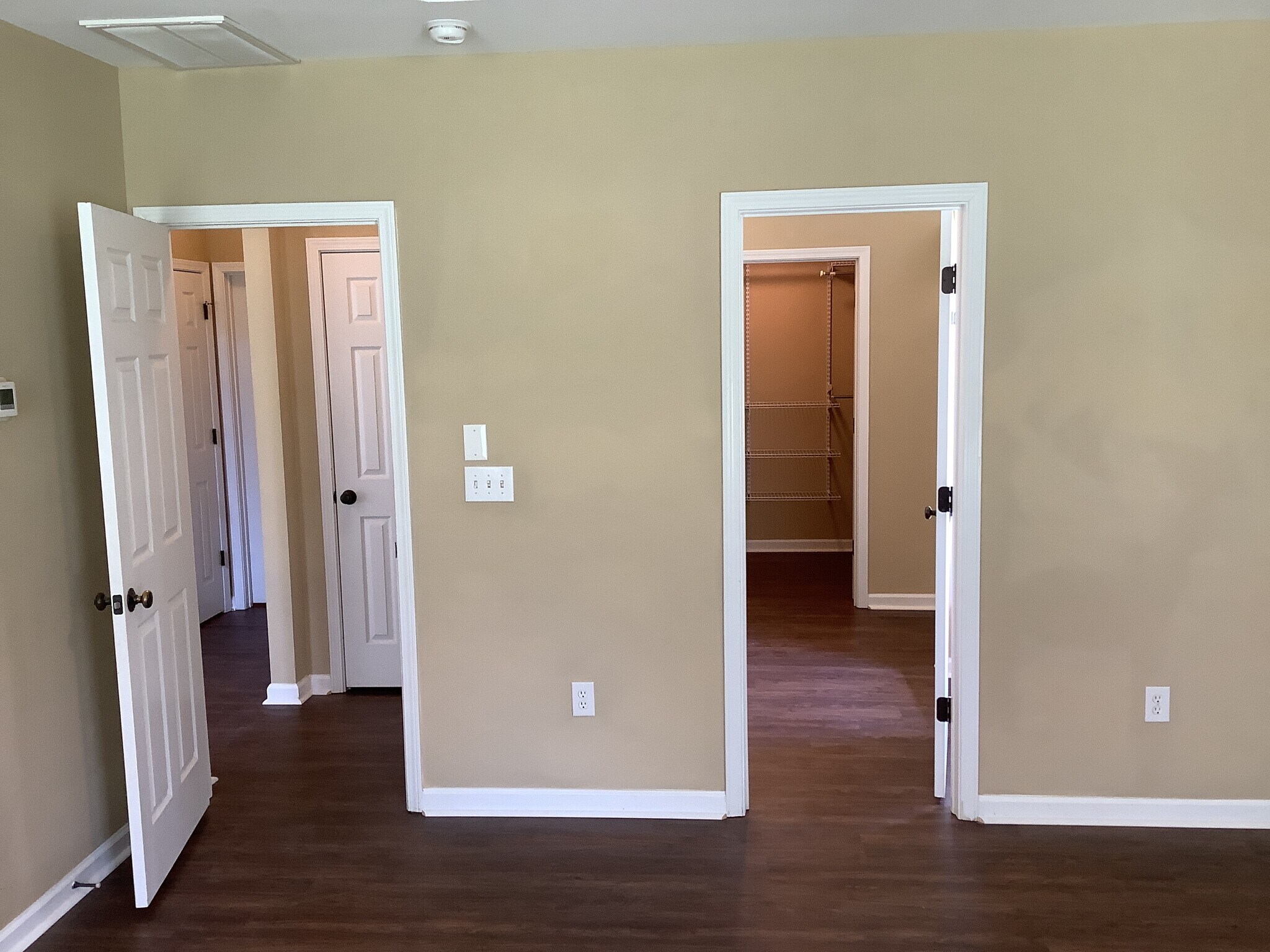 Building Photo - 173 Largess Ln