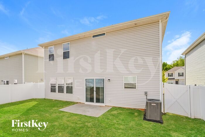 Building Photo - 2818 Curbstone Ln