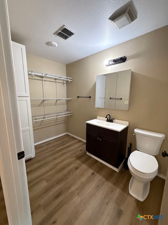 Building Photo - 2100 Farm To Market Rd 2722