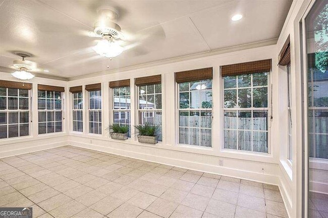 Building Photo - 1351 Omie Way