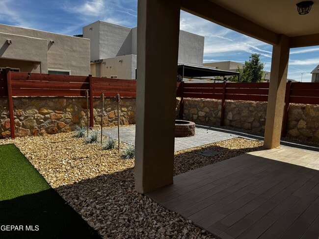 Building Photo - 12357 Desert Dove Ave