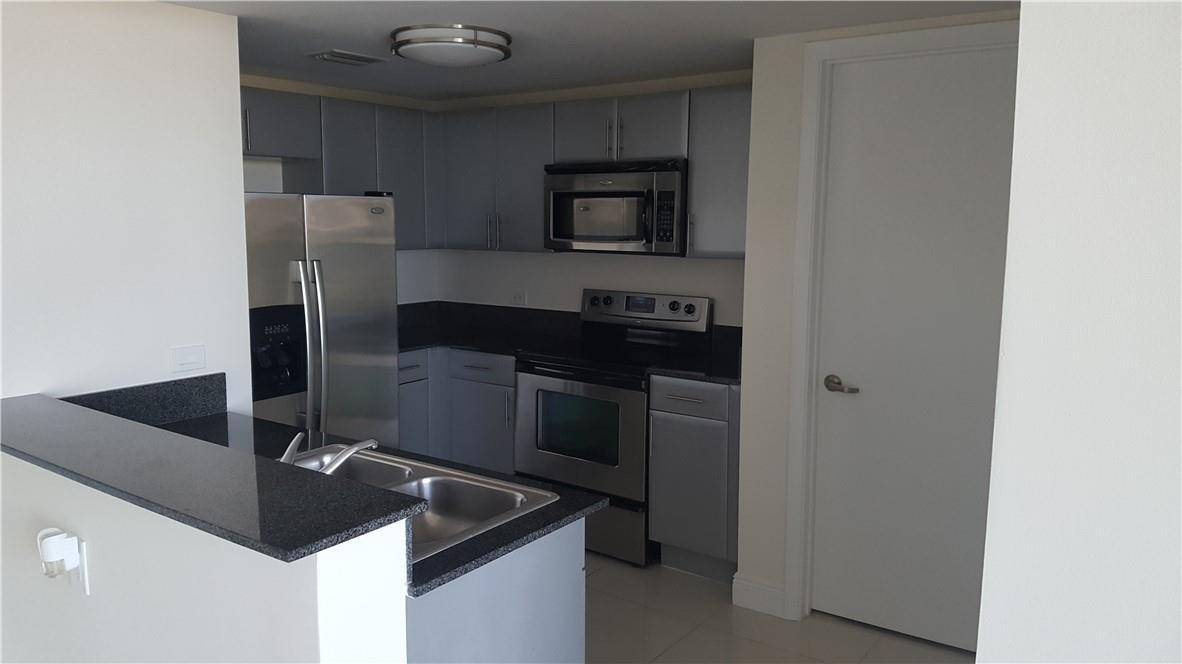 Building Photo - 1871 NW S River Dr