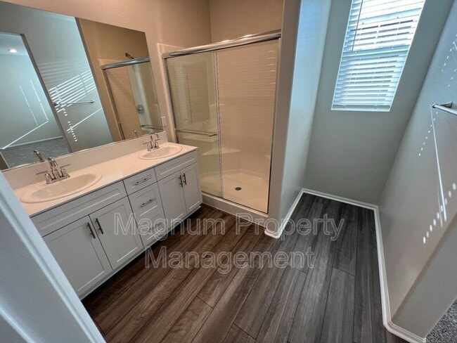 Building Photo - 40636 Birchfield Dr