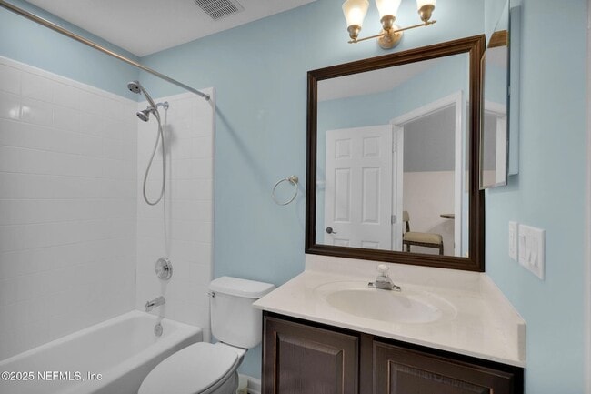 Building Photo - 526 Oakmont Dr