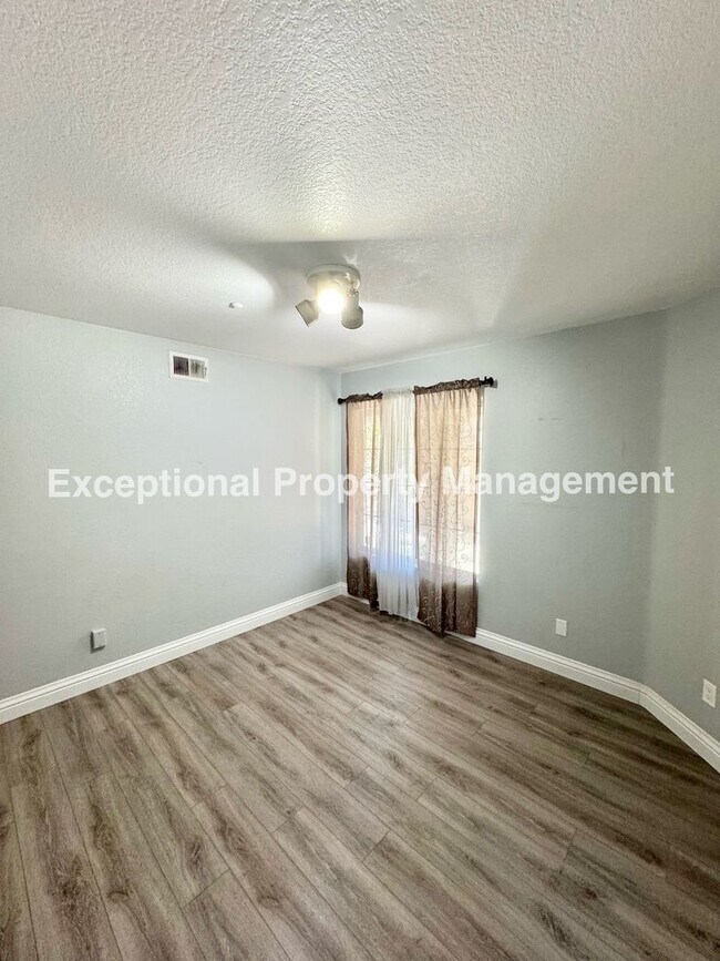 Building Photo - 11748 San Ribas Rd