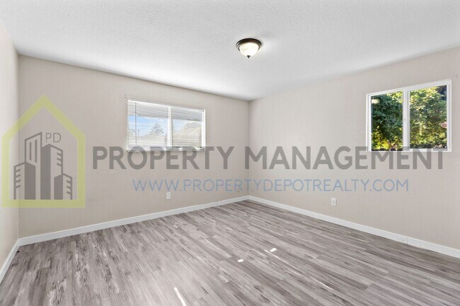 Building Photo - 73rd Street