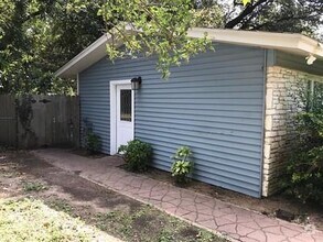 Building Photo - 8801 Slayton Dr