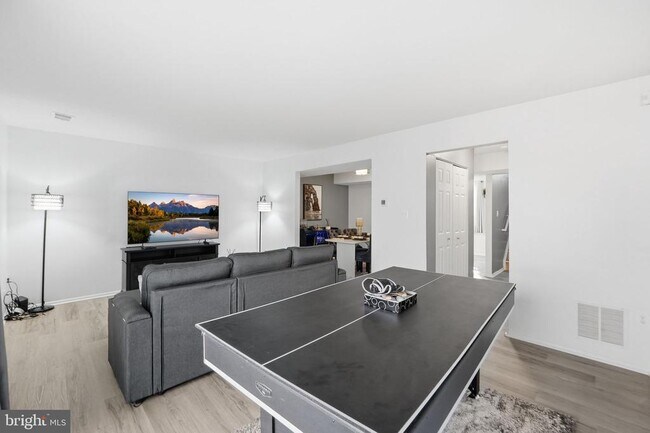 Building Photo - 1013 Copperfield Ct