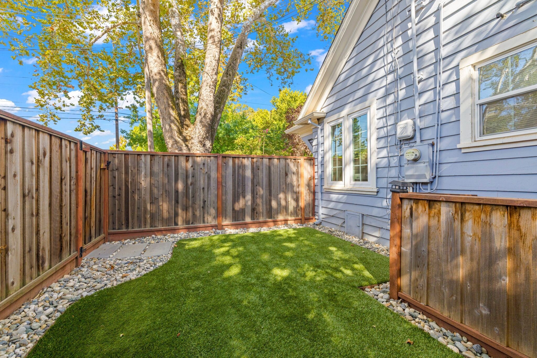 Sideyard - 401 Alhambra Blvd