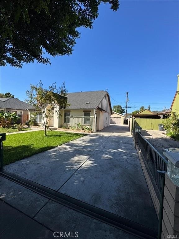 Building Photo - 622 S Parton St