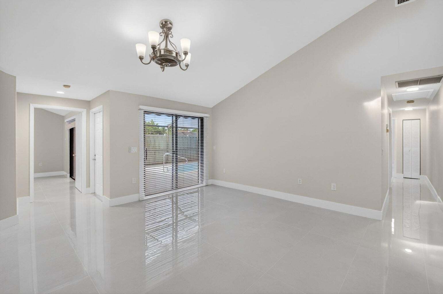 Building Photo - 9939 Boca Gardens Trl