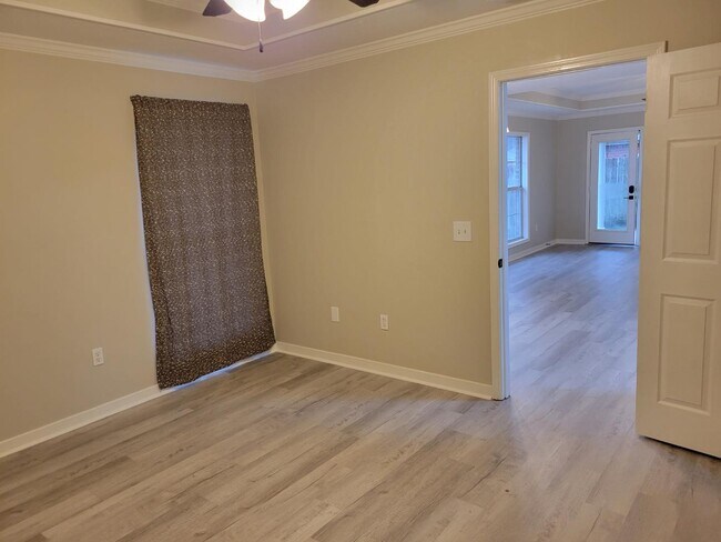 Building Photo - 119 Cedar Spring Cir