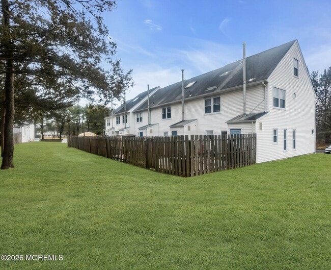 Building Photo - 30 Shilling Way