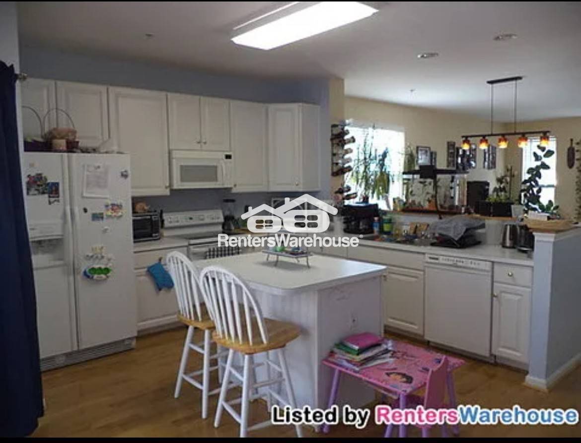 Building Photo - 2571 Vireo Ct