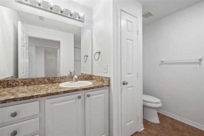 Building Photo - 501 Knights Run Ave