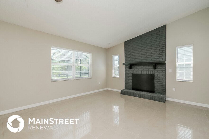 Building Photo - 9126 Lometa Ln