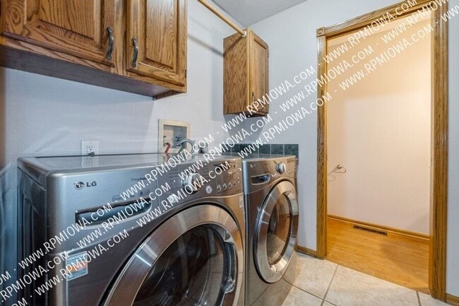 Building Photo - 2106 Timberline Ln