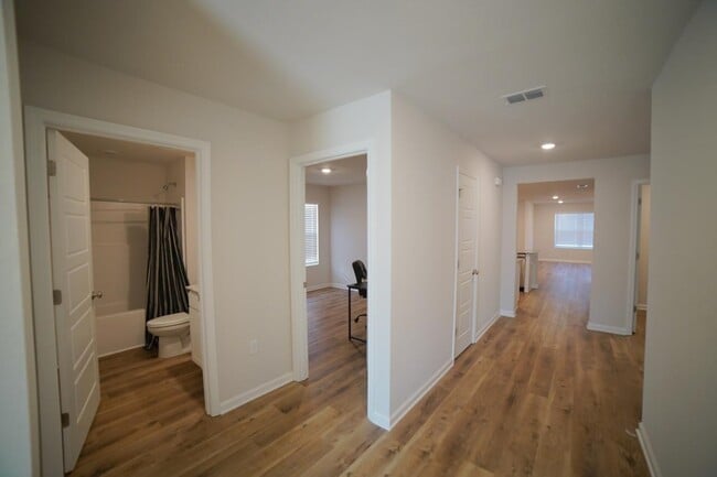 Building Photo - 4053 Brownstone Wy