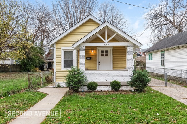 Building Photo - 1629 S 30th St