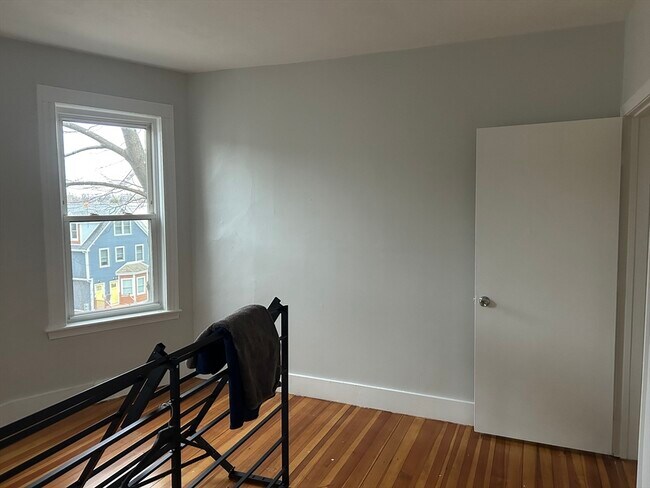 Building Photo - 110 Norton St