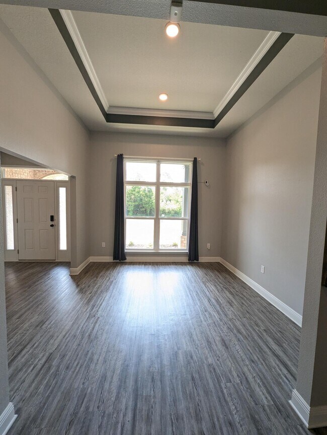 Building Photo - 3565 Pearl Ct