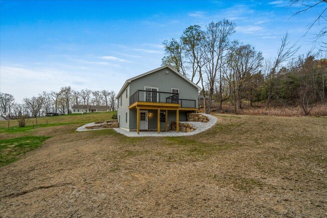 Building Photo - 237 Maplewold Rd