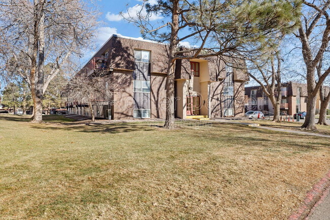 Building Photo - 7755 E Quincy Ave
