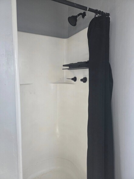 Building Photo - 502 1/2 Ohio Ave