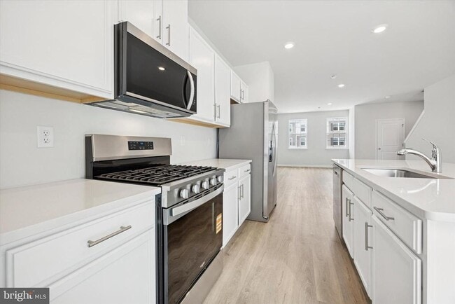 Building Photo - 163 Sandy Rdg Rd