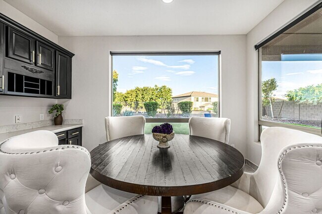 Building Photo - 5211 N 193rd Ave