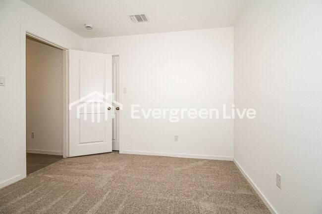 Building Photo - 9604 NW 125th St