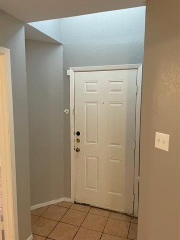 Building Photo - 1617 Brentwood Dr