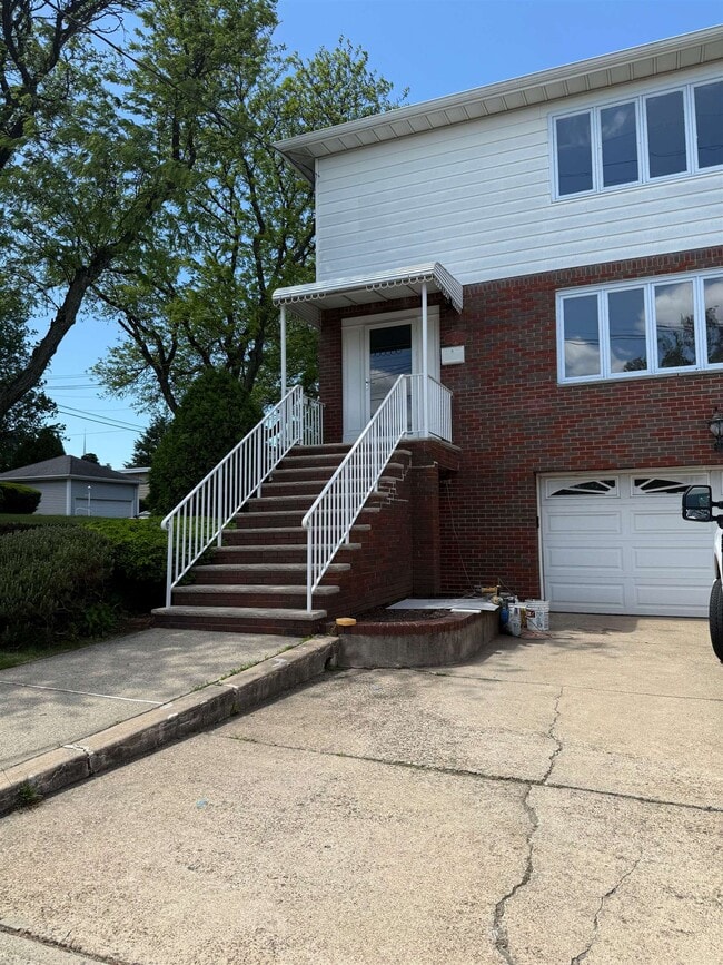 Building Photo - 203 Terrace Ave
