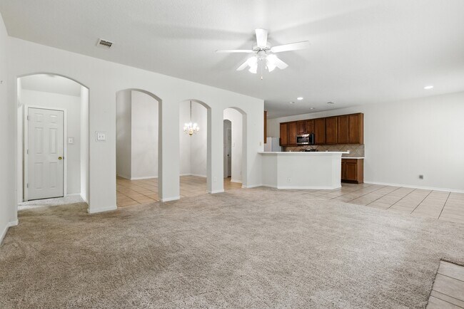 Building Photo - 18607 Camellia Dale tr