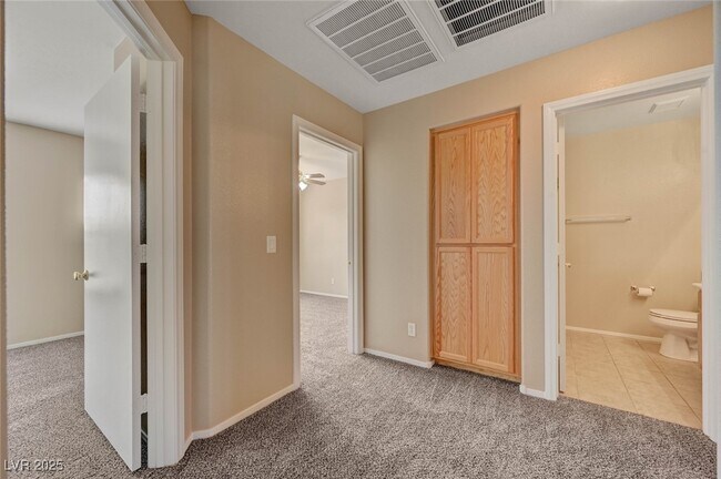 Building Photo - 893 Dancing Vines Ave