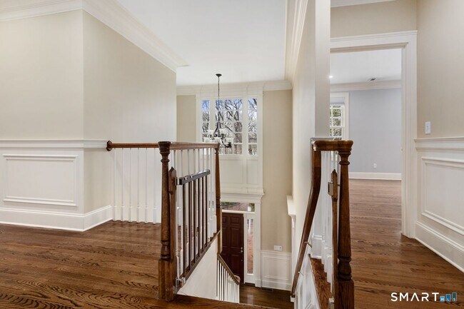 Building Photo - 59 Crescent Rd