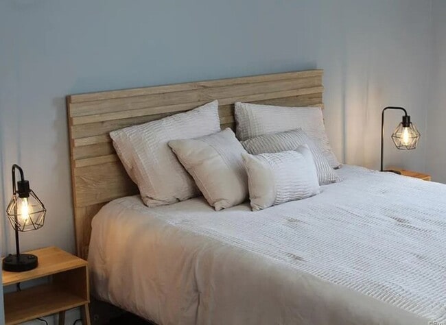 Building Photo - 15 Renwick St