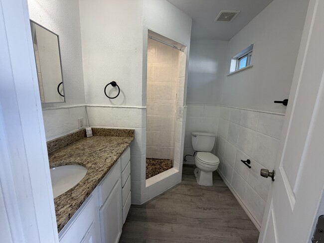 Building Photo - 317 Choctaw Trce