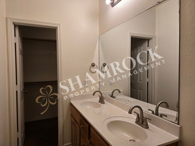 Building Photo - 834 Chambers Creek Cir