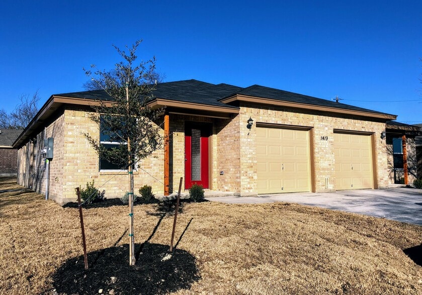 Front of Duplex - 128 E Ball Rd