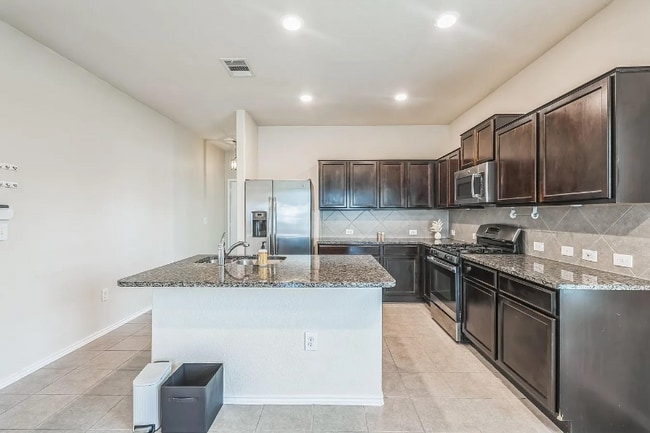 Building Photo - 3801 Black Granite Dr