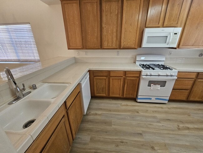 Building Photo - 6111 Brewer Creek Dr