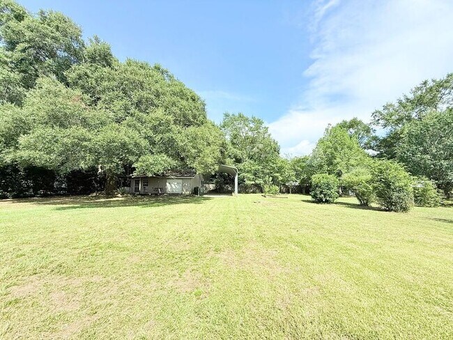 Building Photo - 5136 Hamilton Ln