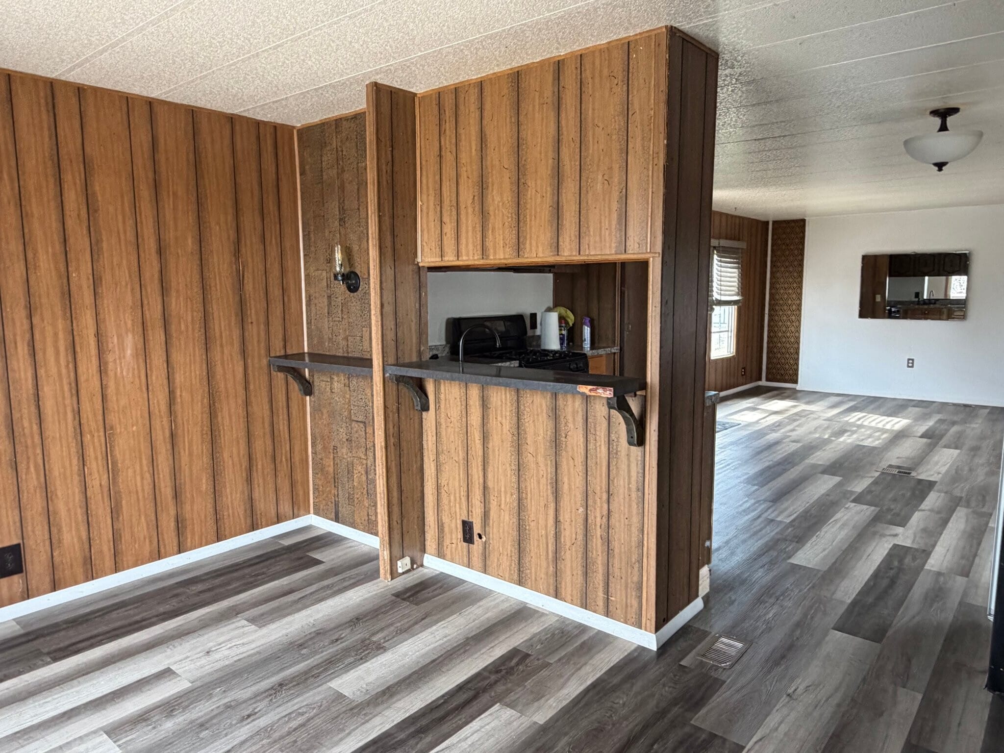 Building Photo - 227 4th St N