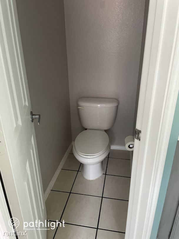 Building Photo - 4 br, 2.5 bath House - 2136 Priscella Driv...