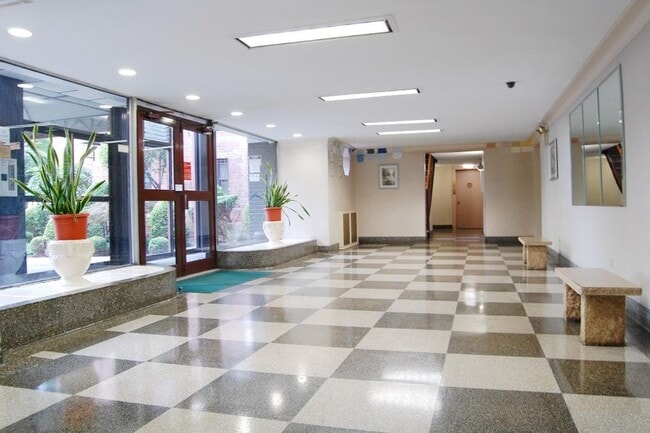 Building Photo - 1119 Ocean Pkwy