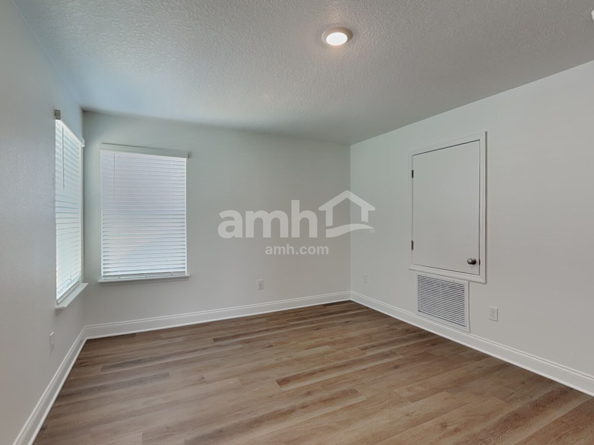 Building Photo - 16397 Aubergine Aly