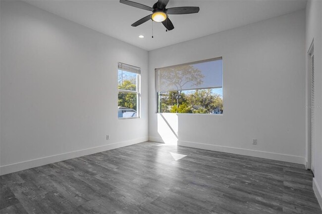 Building Photo - 2700 N Myrtle Ave