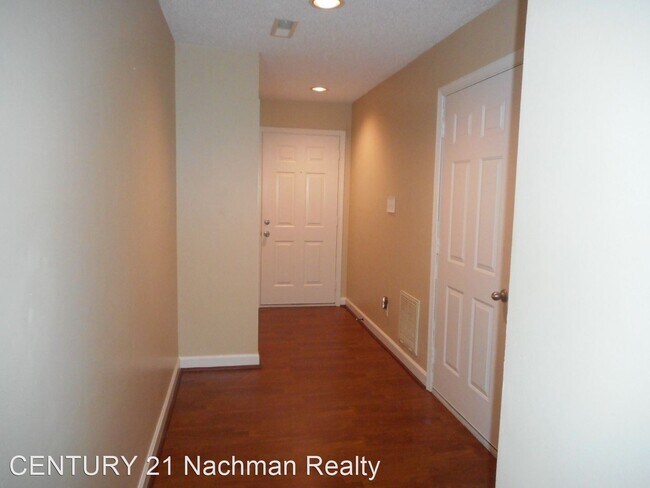 Building Photo - 2 br, 2.5 bath House - 675 Todd Trail